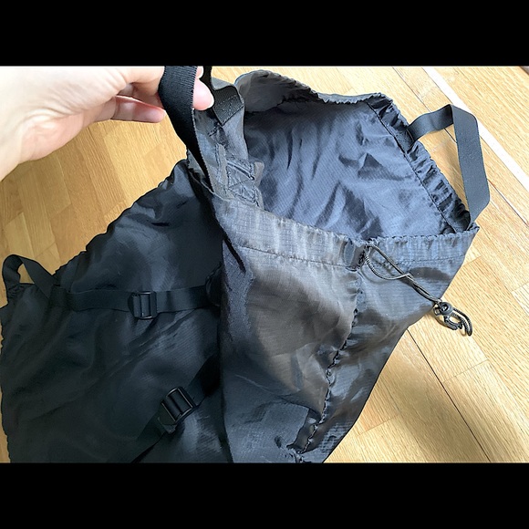 Oversize polyester storage bag & backpack - Picture 11 of 11